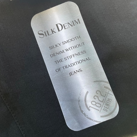 NWT 🦋 Slim Straight Black Jeans | Size: 4 (26 waist) - Picture 6 of 13